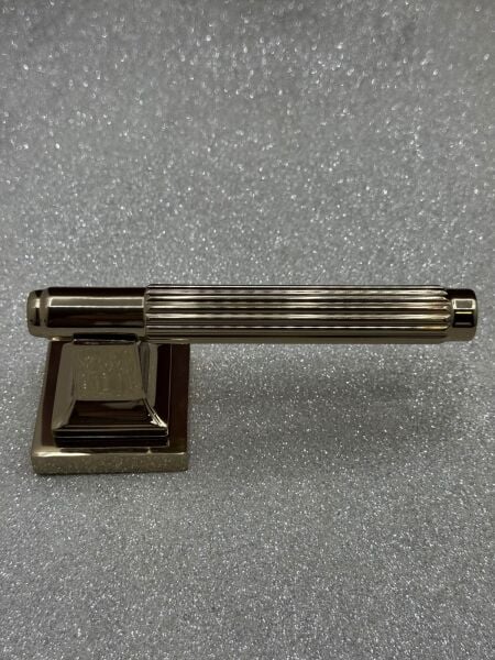 MAKS ANKA KARE ROZETLİ KAPI KOLU BRONZ