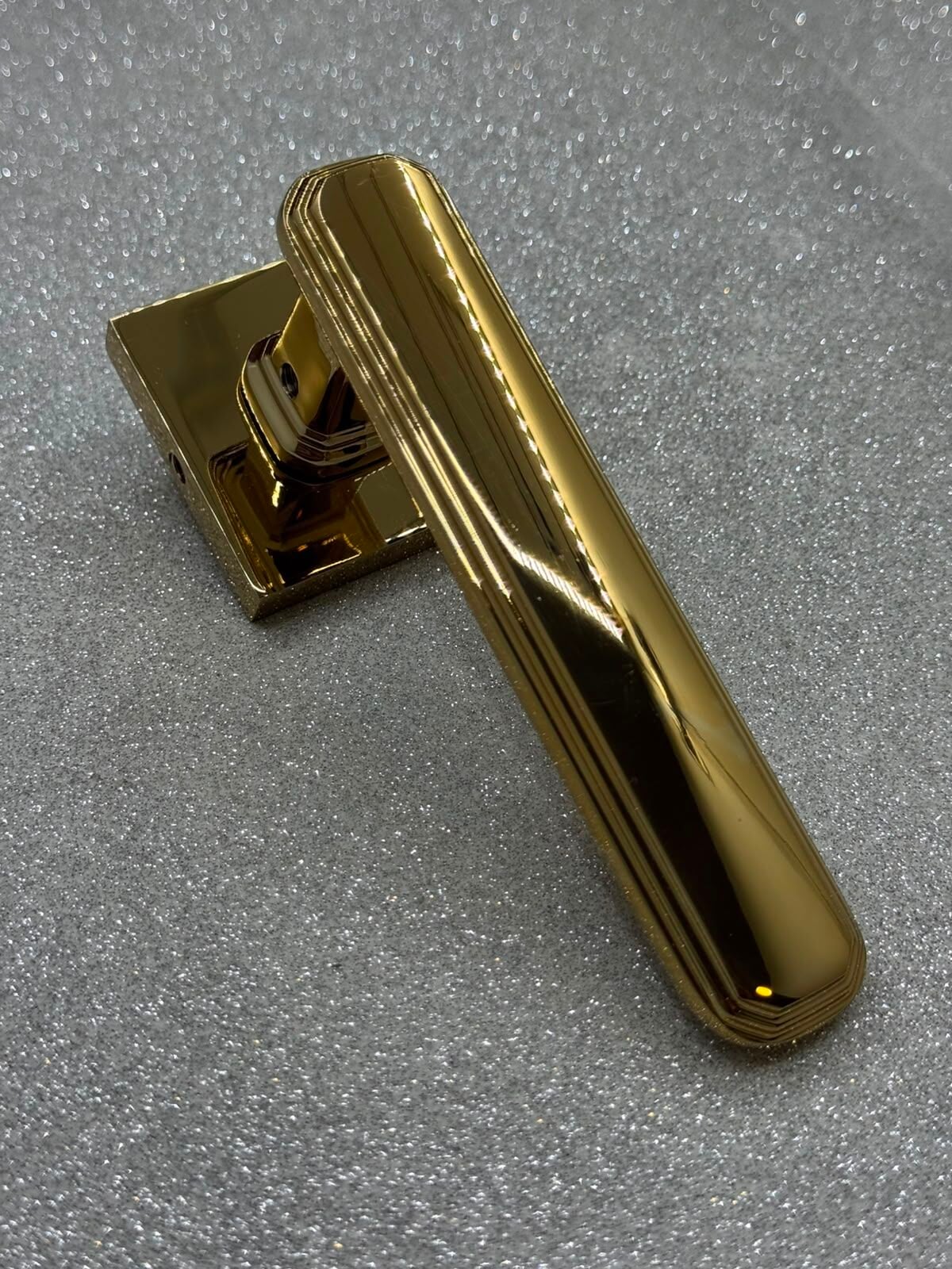 BELKIS ROZETLİ KAPI KOLU ALTIN