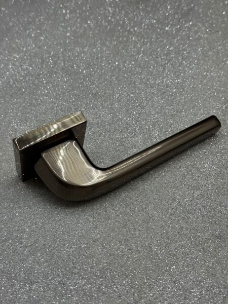 LİBRA ROZETLİ KAPI KOLU BRONZ