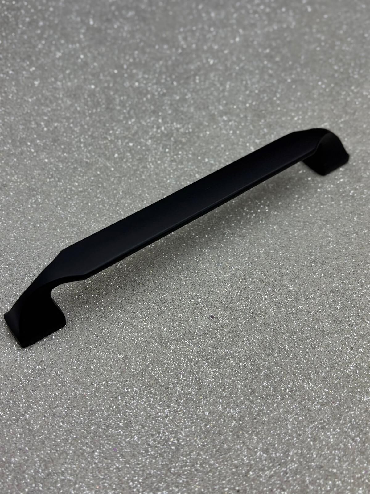 MAKS 1416 160 mm DOLAP KULPU SİYAH