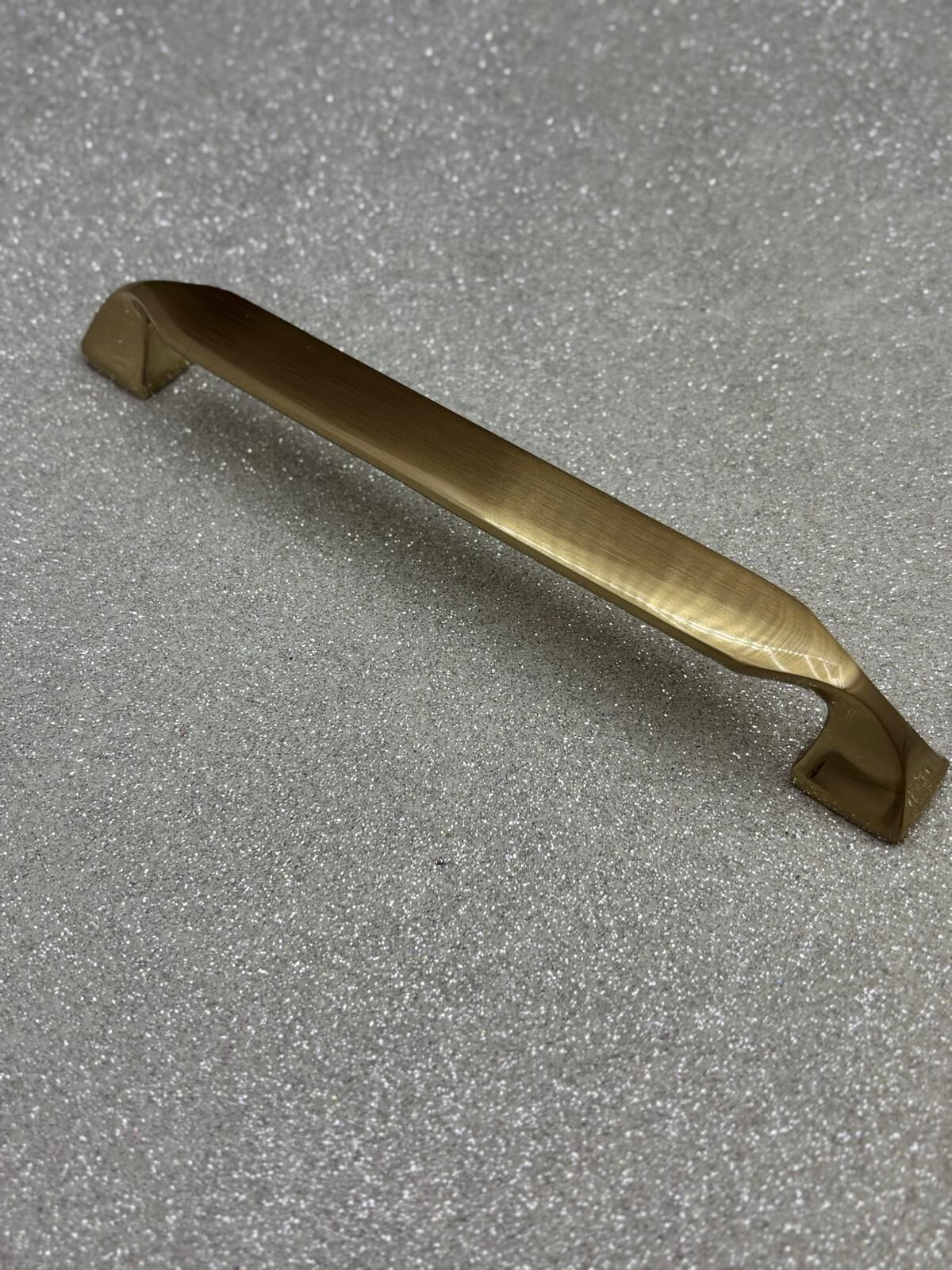 MAKS 1416 160 mm DOLAP KULPU ALBİFRİN