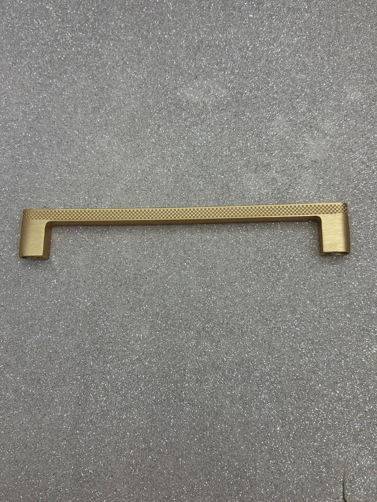 MAKS 1419 160 mm DOLAP KULPU MAT ALTIN