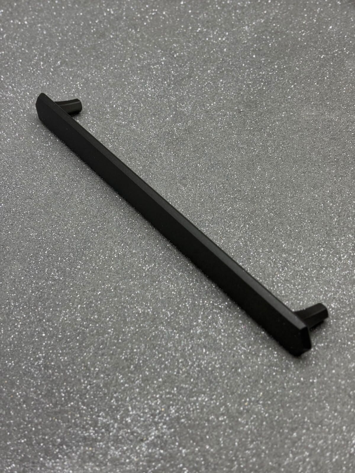 IRONNI ALORA 160 mm DOLAP KULPU MAT SKOÇ FÜME