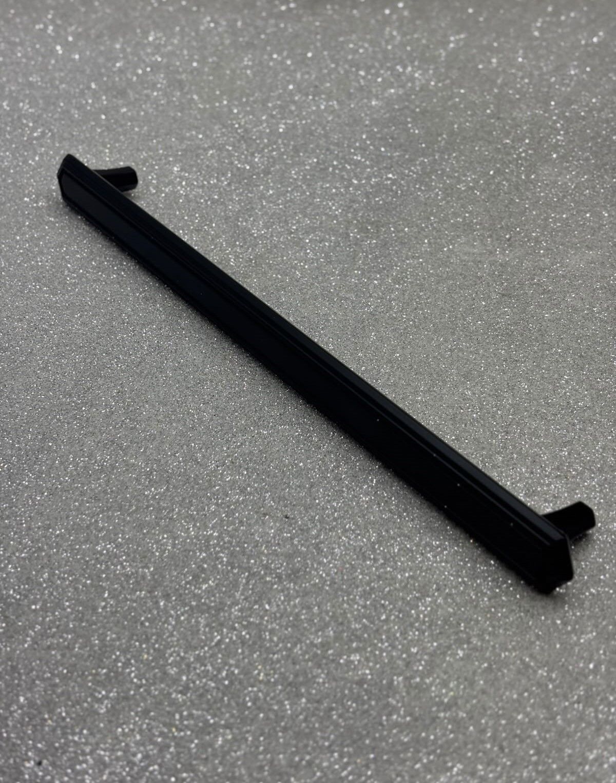 IRONNI BRONTE 160 mm DOLAP KULPU SİYAH