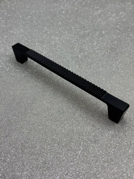 IRONNI ALYA 160 mm DOLAP KULPU SİYAH