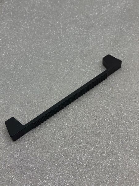 IRONNI ALYA 160 mm DOLAP KULPU SİYAH