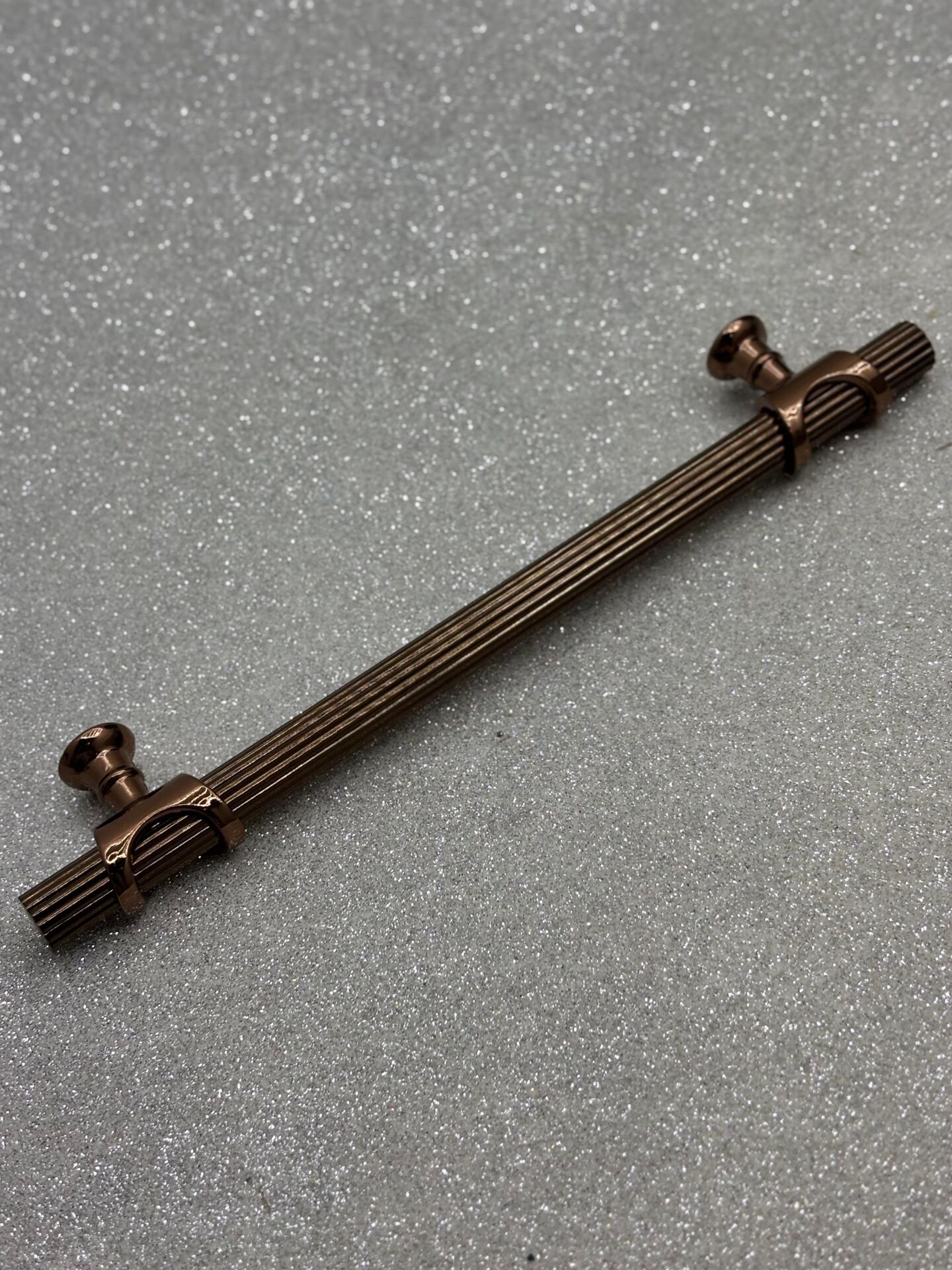 METAX ARSİN ÇİZGİLİ 160 mm DOLAP KULPU BRONZ