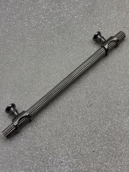 METAX ARSİN ÇİZGİLİ 160 mm DOLAP KULPU FÜME