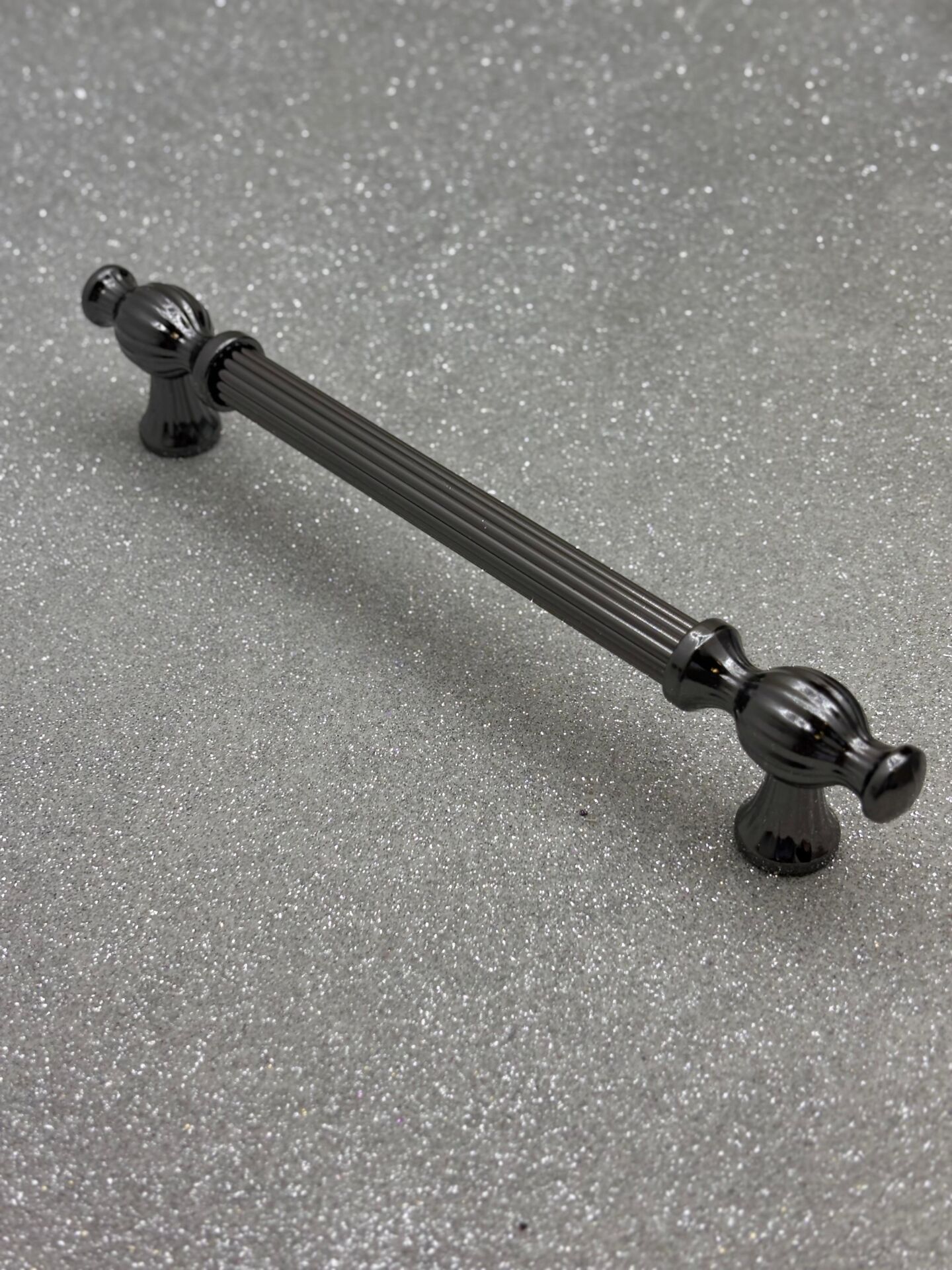 METAX KESİR ÇİZGİLİ 160mm DOLAP KULPU SOFT FÜME