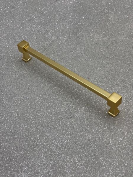 EGESEL BOSA 160MM DOLAP KULPU MAT ALTIN