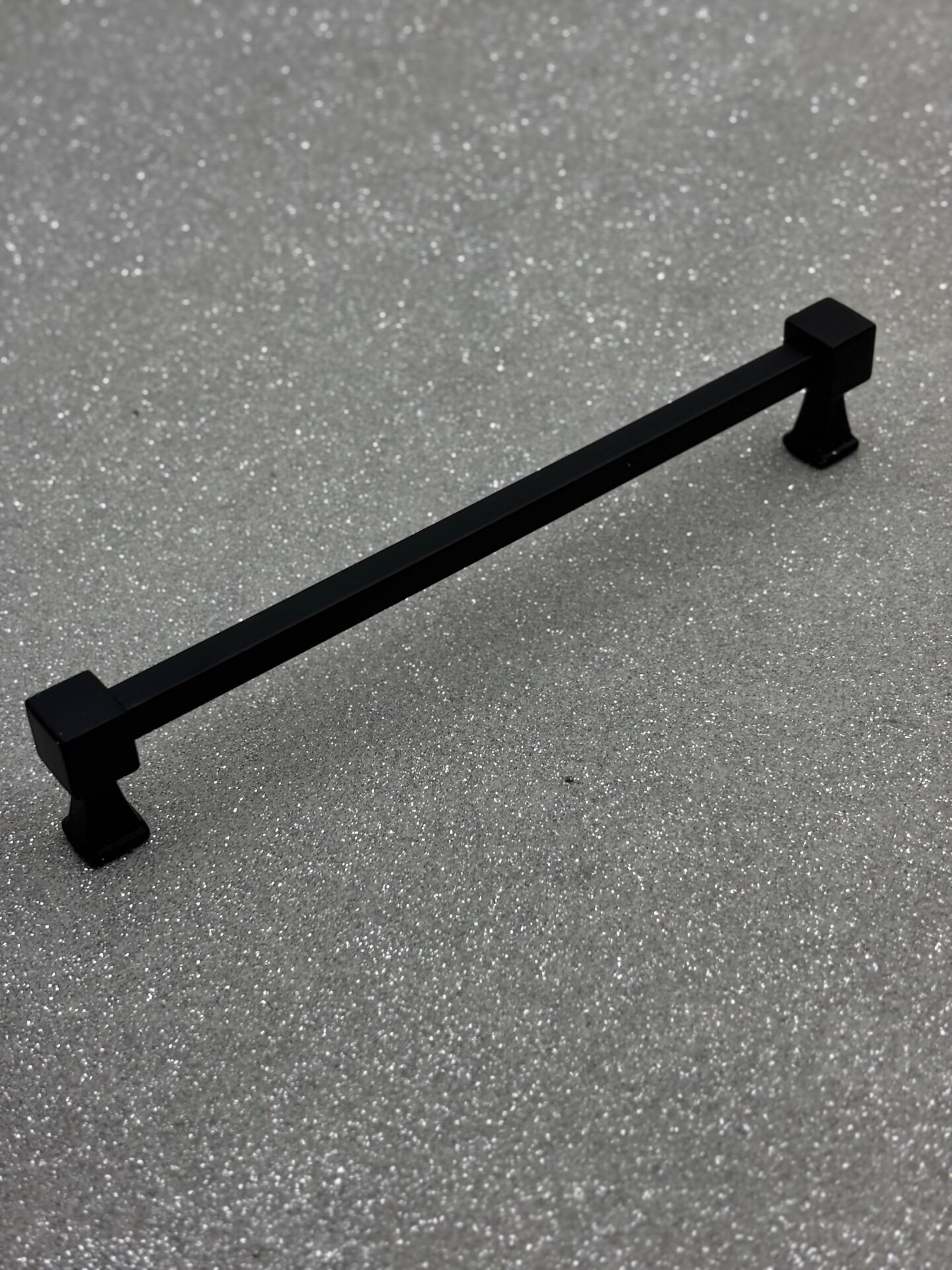 EGESEL BOSA 160MM DOLAP KULPU SİYAH