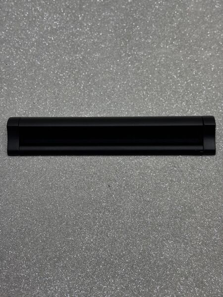 ÖZSAN ARAS 160MM DOLAP KULPU SİYAH