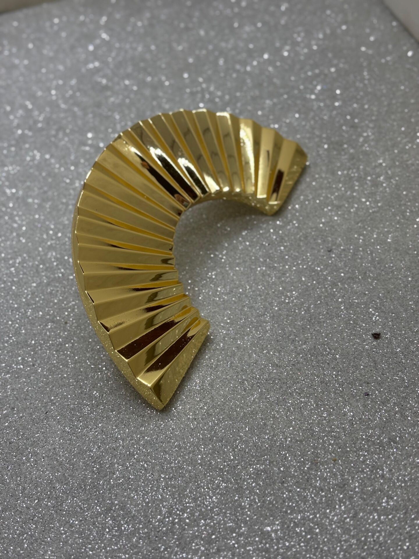VİEN MARGHERİTA 64MM DOLAP KULPU ALTIN