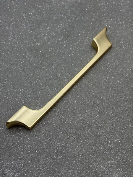 EGESEL YASON 160-190 MM DOLAP KULPU MAT ALTIN