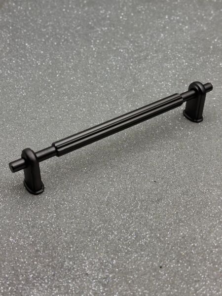 IRONNI LİNE 160mm DOLAP KULPU FÜME