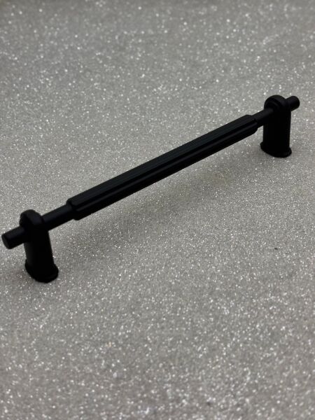IRONNI LİNE 160mm DOLAP KULPU SİYAH