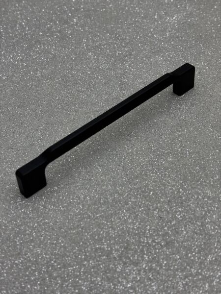 VİEN MARKA 160mm DOLAP KULPU SİYAH