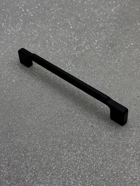 VİEN MARKA 160mm DOLAP KULPU SİYAH