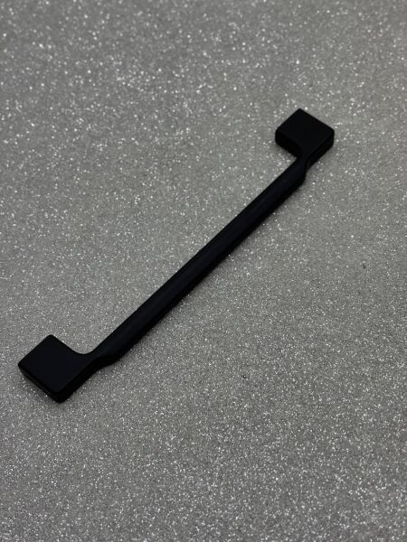 VİEN MARKA 160mm DOLAP KULPU SİYAH