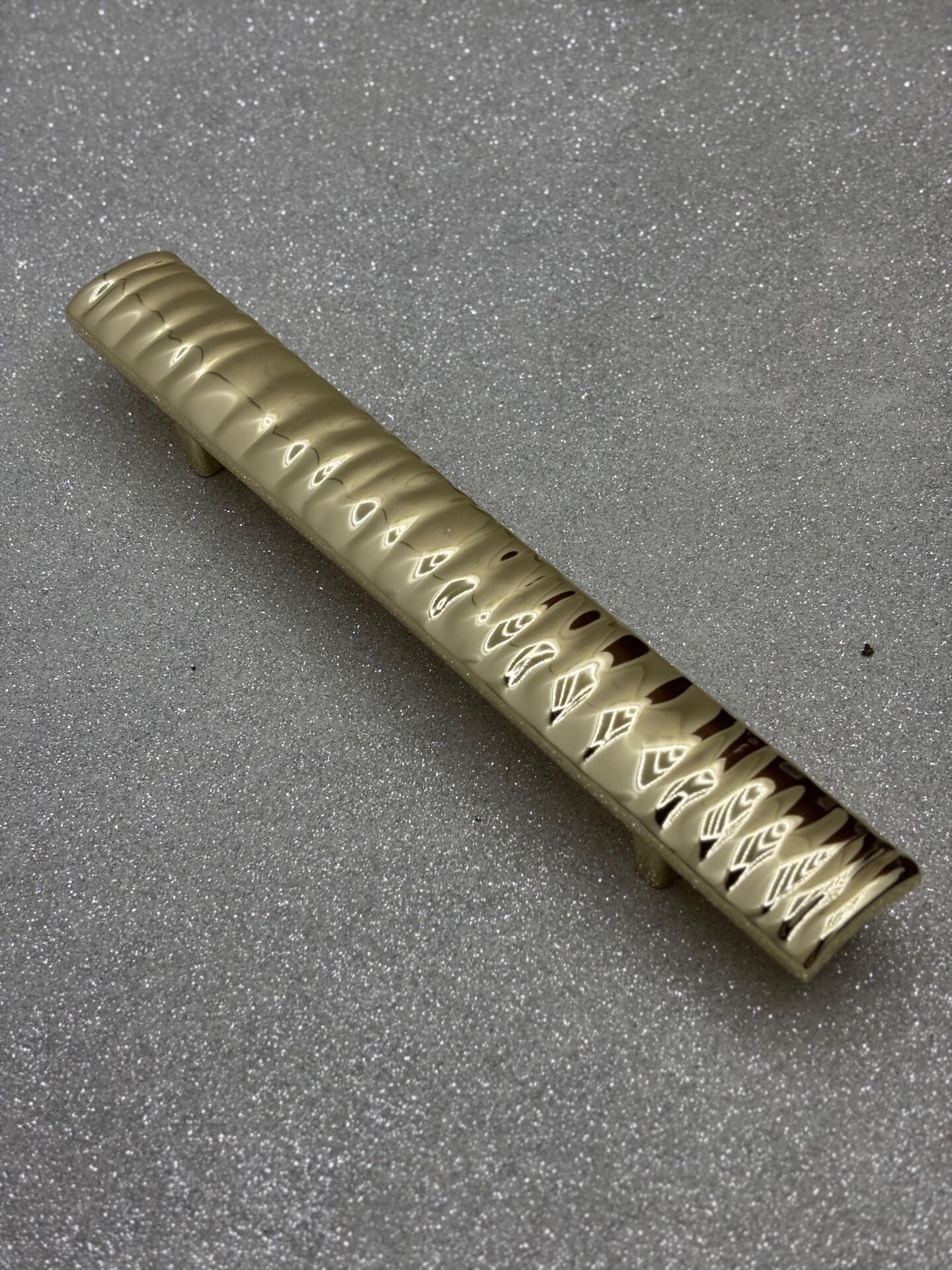 MAKS SİLVES 160mm DOLAP KULPU ALTIN