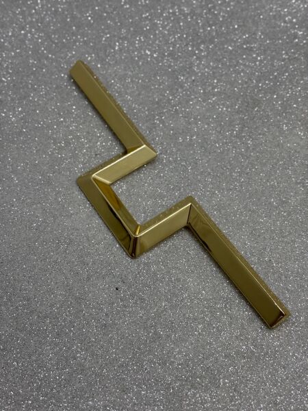 MAKS KARİZMA 32MM DOLAP KULPU ALTIN