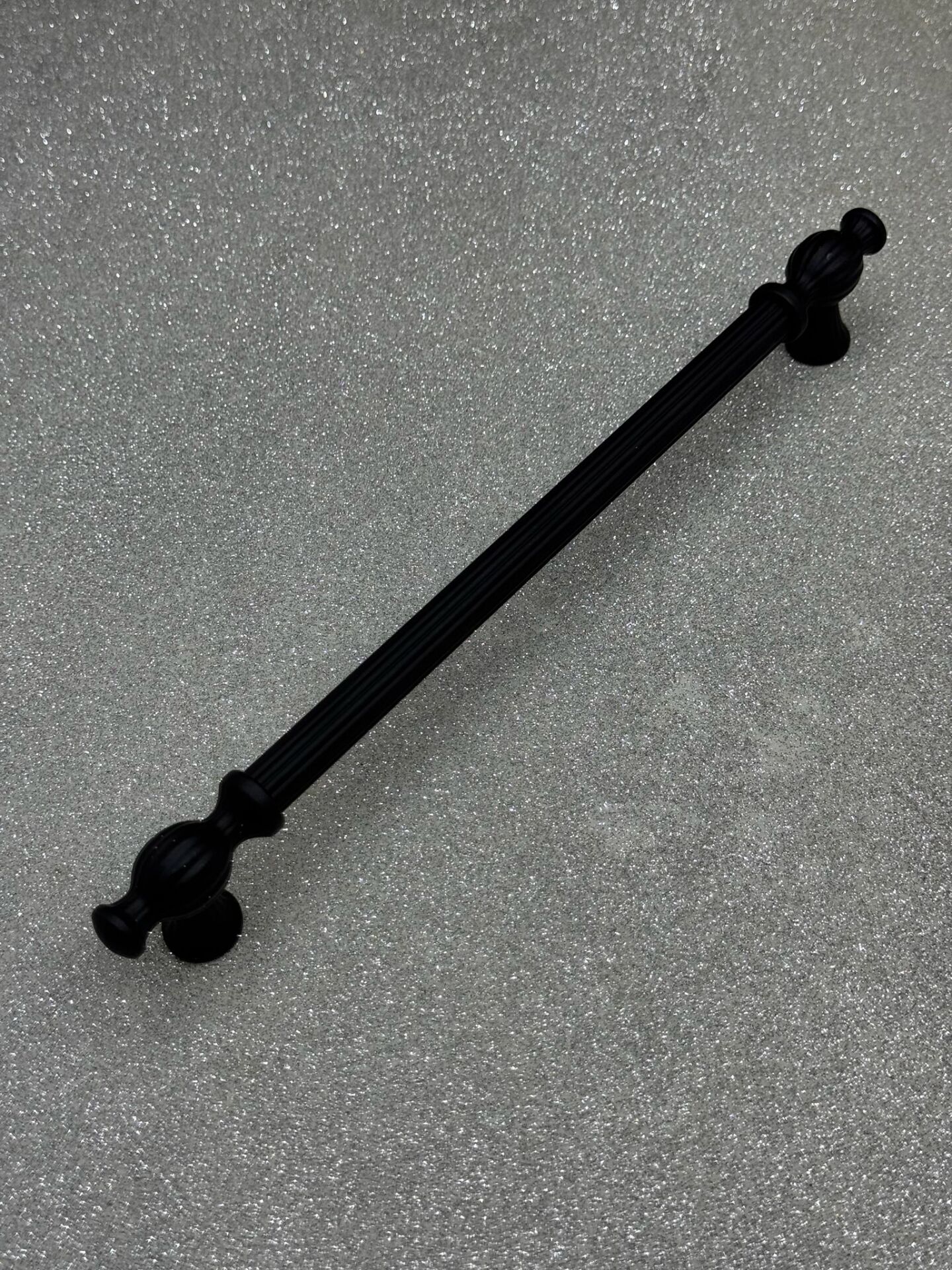 KESİR ÇİZGİLİ 192 MM SİYAH