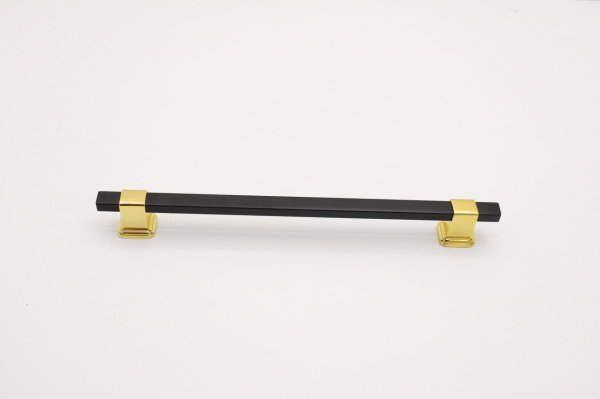 ÖZEN MOBİLYA KULP 136-160 MM ALTIN-SİYAH