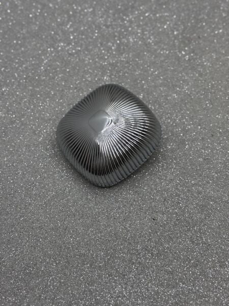 MAKS LAOS ÇİZGİLİ 32MM DÜĞME KROM