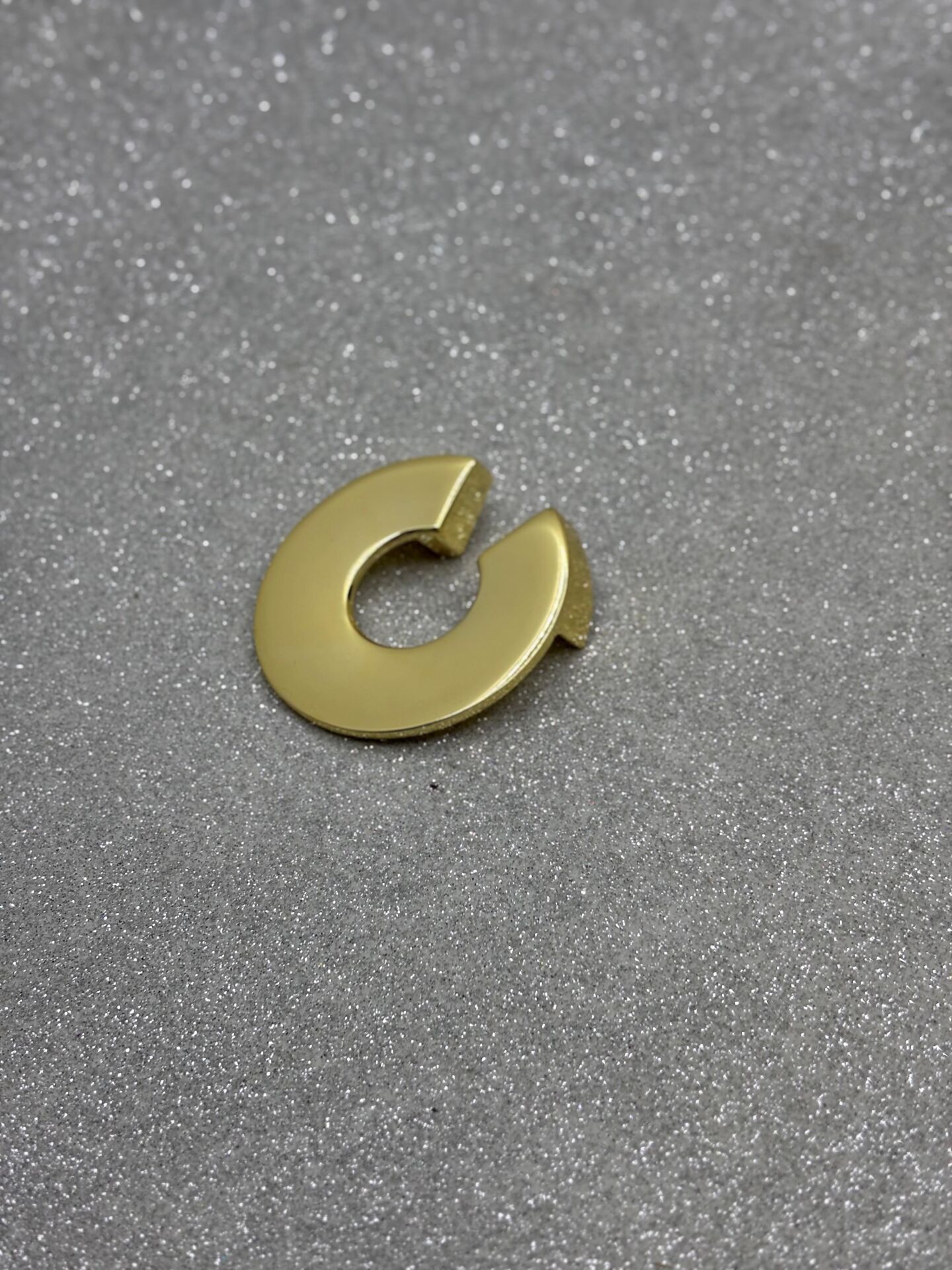 MAKS BADEM 32MM DÜĞME ALTIN