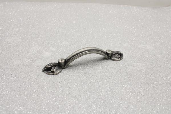 DEFNE MOBİLYA KULP 64 MM ANTİK GÜMÜŞ