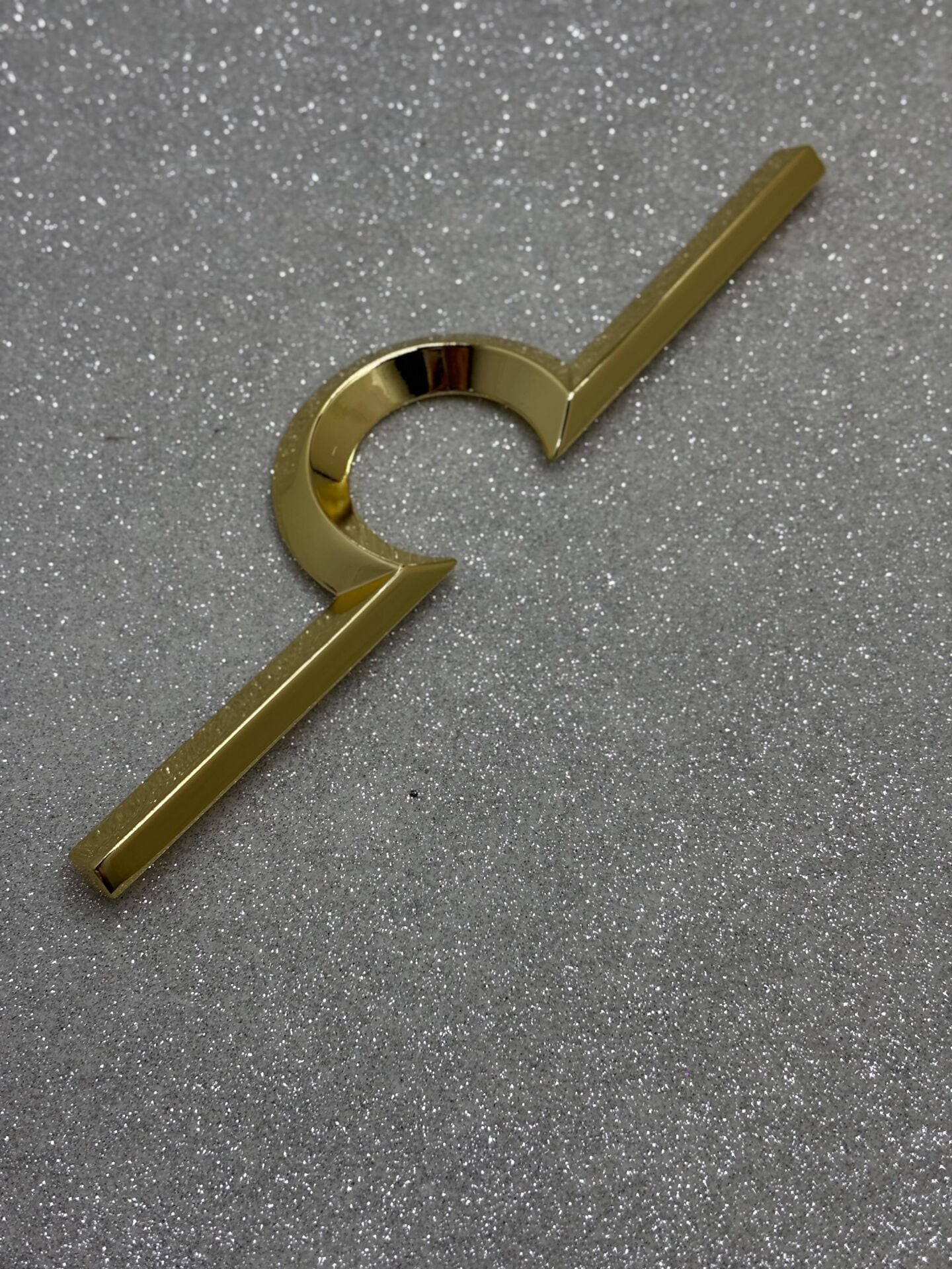 VİEN OMEGA 128MM DOLAP KULPU ALTIN