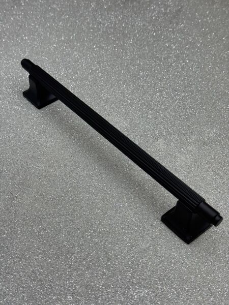 MAKS 1307 224 mm DOLAP KULPU SİYAH
