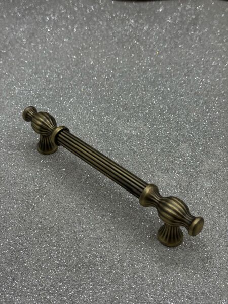 MAKS 1307 128 mm DOLAP KULPU BRONZ