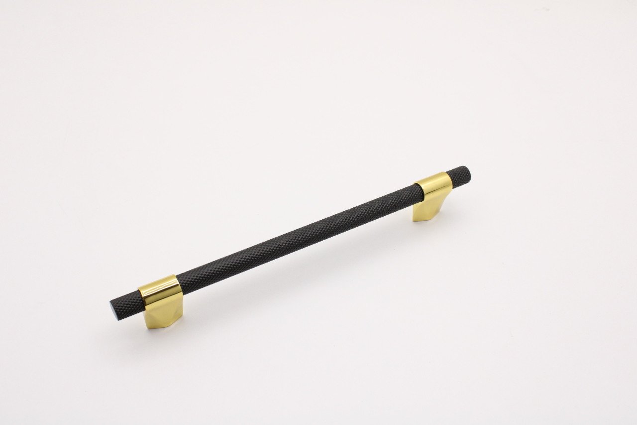 ÖZEN MOBİLYA KULPU 137-192mm ALTIN SİYAH