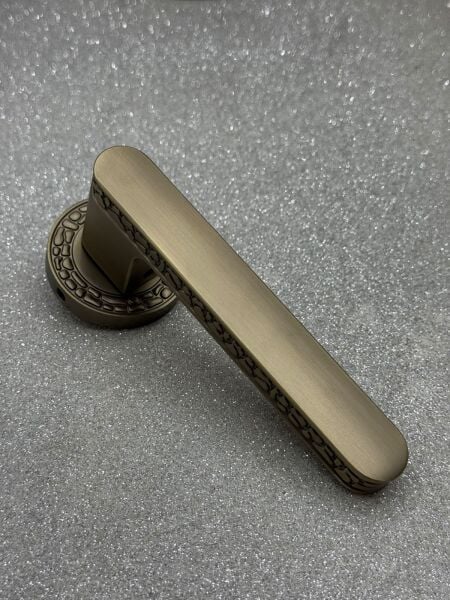 NEXA YUVARLAK ROZETLİ KAPI KOLU  ANTİK SARI